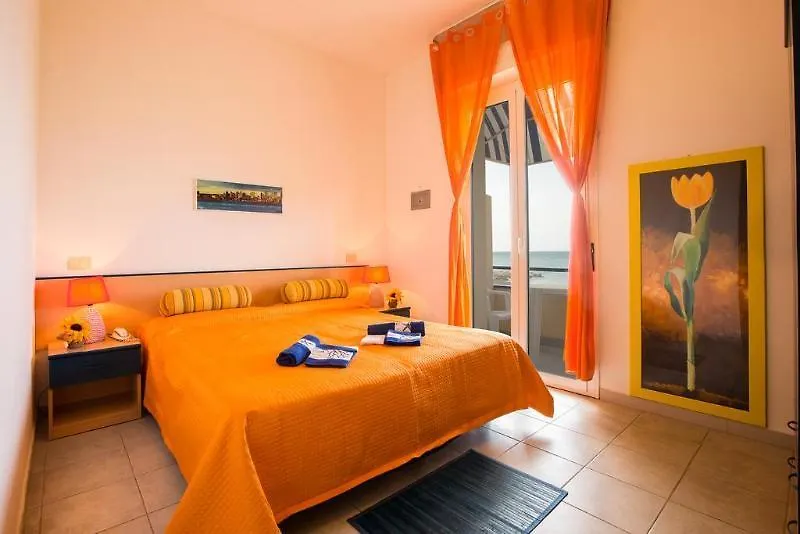 מרינה די צ'צ'ינה Hotel Stella Marina איטליה
