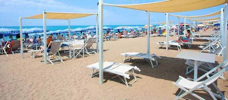 מרינה די צ'צ'ינה Hotel Stella Marina מרינה די צ'צ'ינה