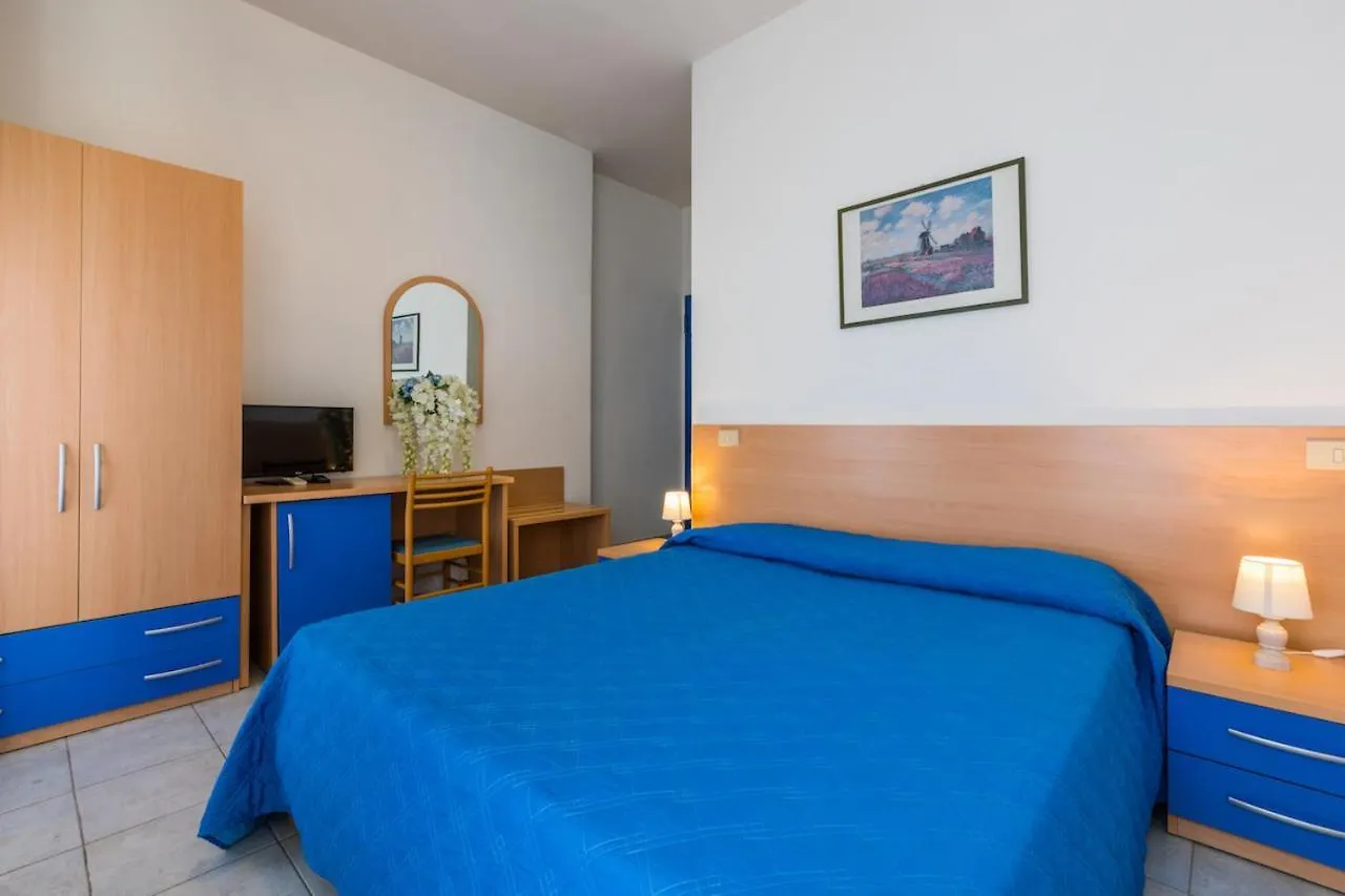מרינה די צ'צ'ינה Hotel Stella Marina