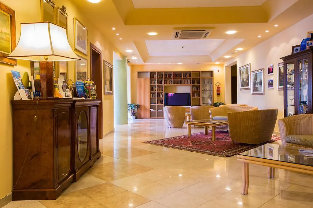 מרינה די צ'צ'ינה Hotel Stella Marina
