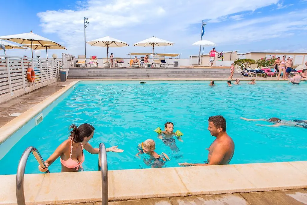 מרינה די צ'צ'ינה Hotel Stella Marina איטליה