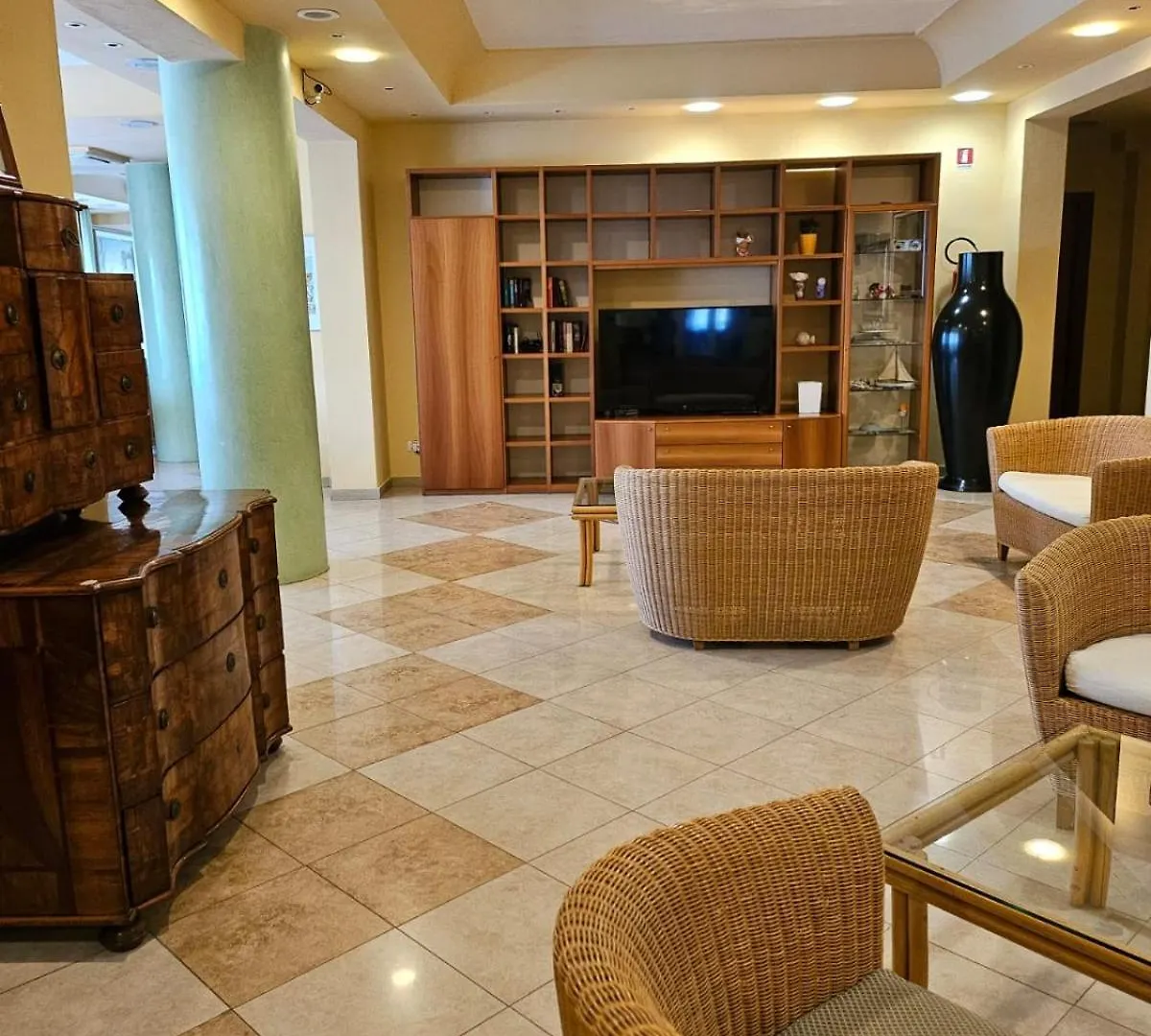 מרינה די צ'צ'ינה Hotel Stella Marina איטליה