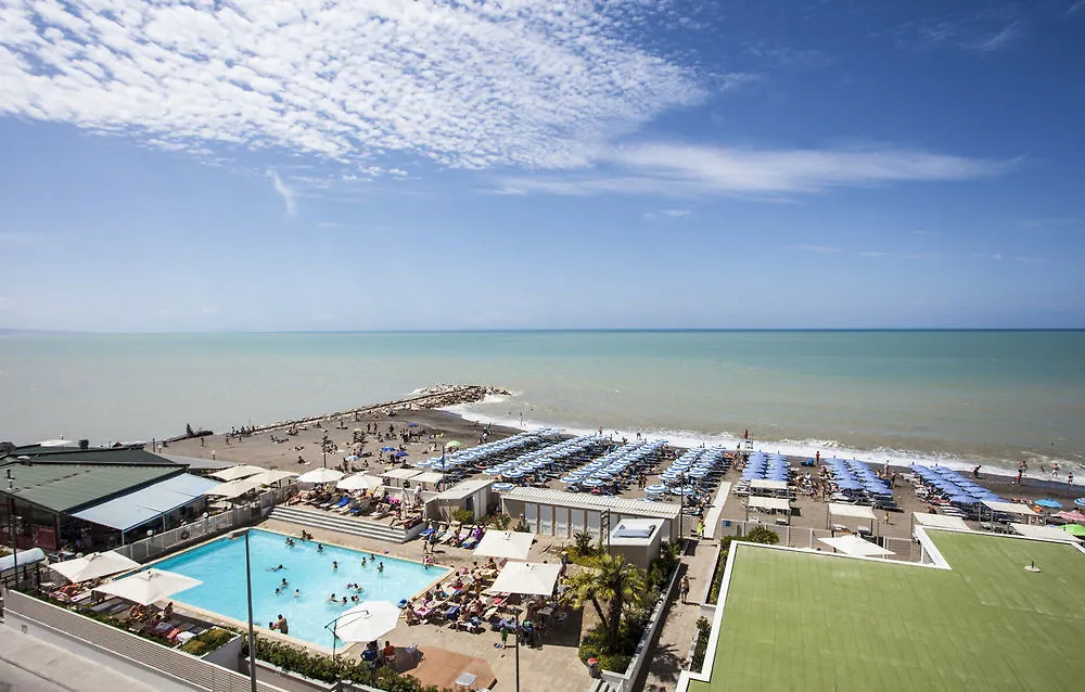 ***  מרינה די צ'צ'ינה Hotel Stella Marina איטליה