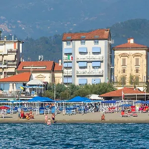3* Отель Lungomare